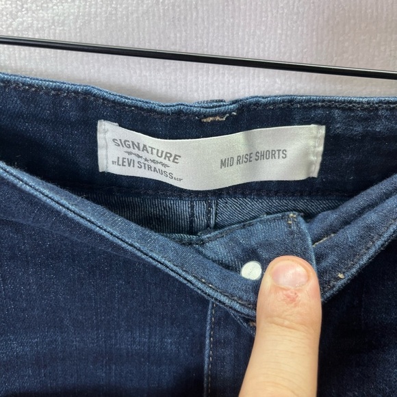 Levi’s Signature Mid Rise Shortie Shorts Womens 14/32 Plus Stretch Denim 2253 - Picture 2 of 7